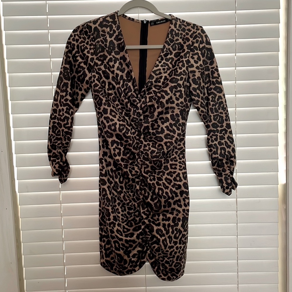 Zara Basic Womens mini leopard print dress size Medium